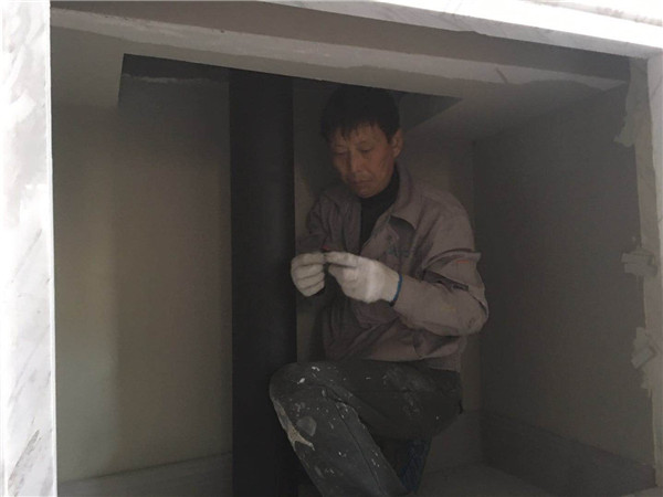 江蘇南京山河水別墅真火壁爐安裝案例.jpg