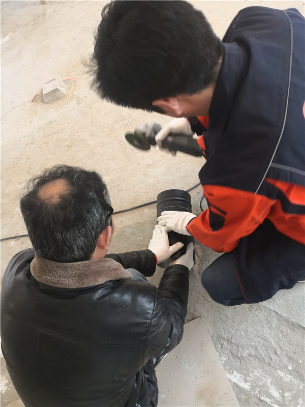 南京瑪斯蘭德單面真火壁爐安裝實(shí)拍.jpg
