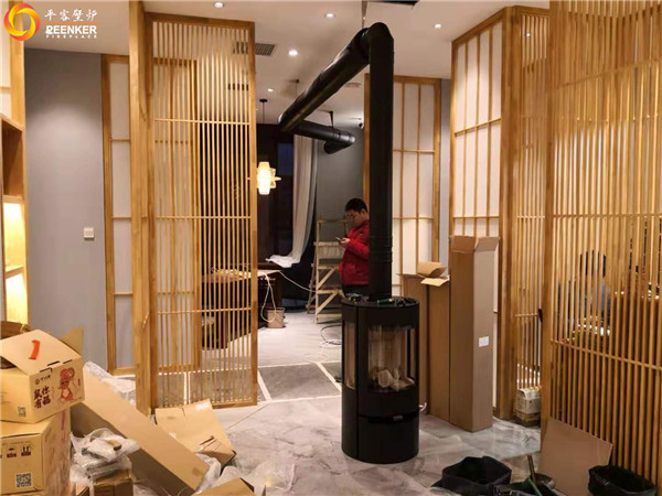 平客壁爐信陽(yáng)丹麥進(jìn)口燃木壁爐Aduro 9 安裝(排煙風(fēng)機(jī)).jpg