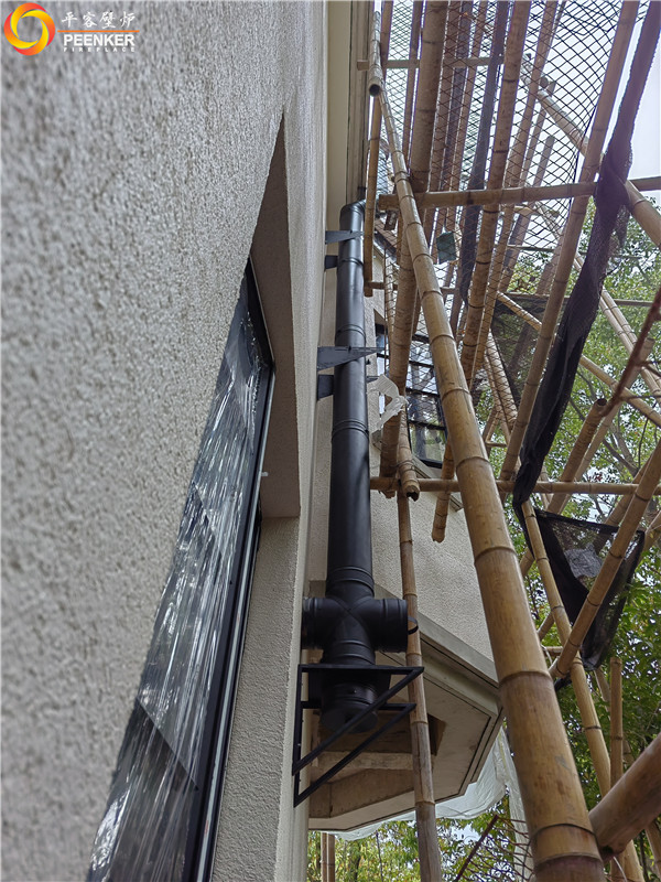 上海捷克小區(qū)丹麥Morso鑄鐵火爐2140安裝.jpg