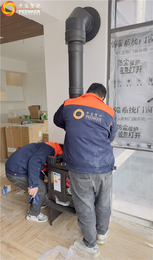 上海龍湖春江天璽丹麥Morso2140+壁爐風(fēng)機安裝.jpg